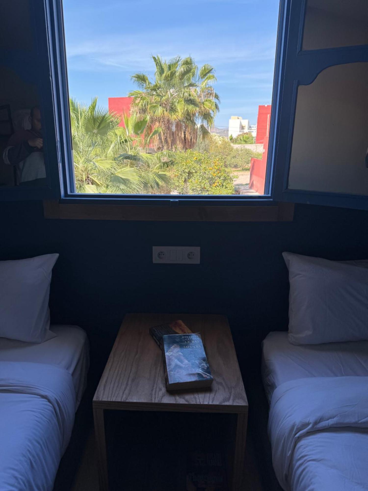הוסטל Tamraght Playa Del Sol Surf House מראה חיצוני תמונה