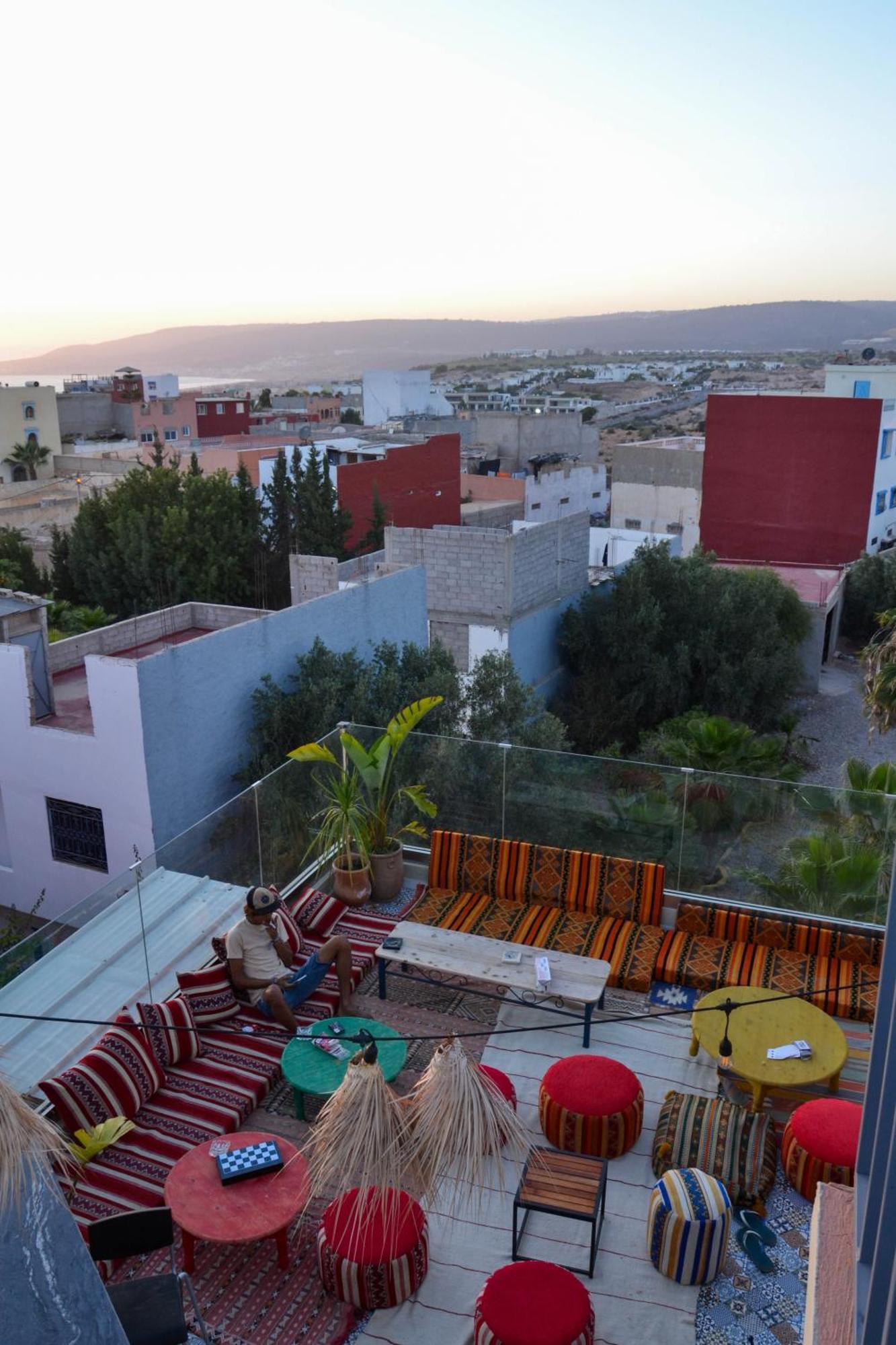 הוסטל Tamraght Playa Del Sol Surf House מראה חיצוני תמונה